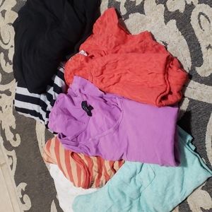 Maternity tops lot - Large